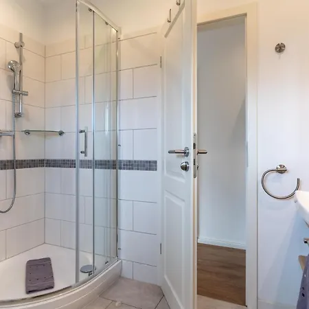 Unter Reet Blinkfueer *