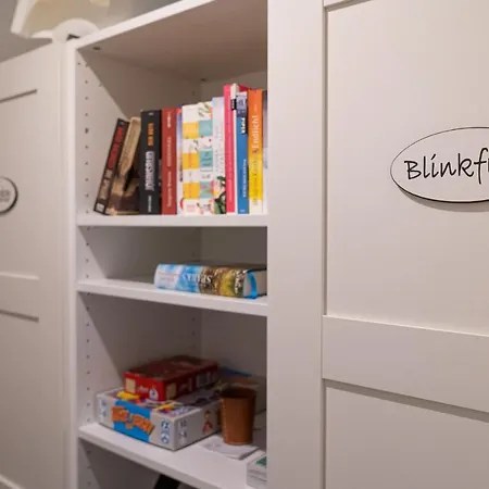 Unter Reet Blinkfueer Daire *