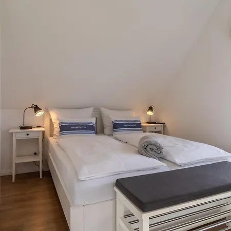 Unter Reet Blinkfueer Tumlauer Koog